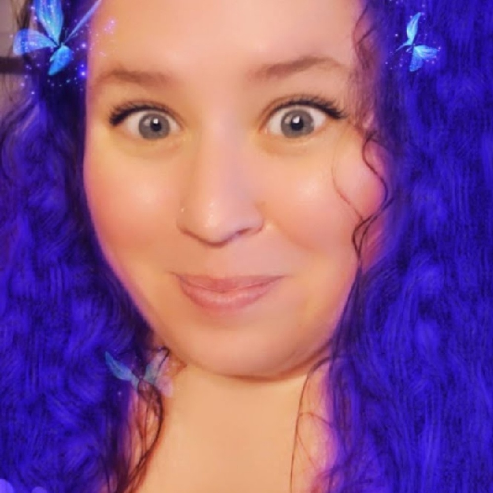 Meet your Posher, Kelli